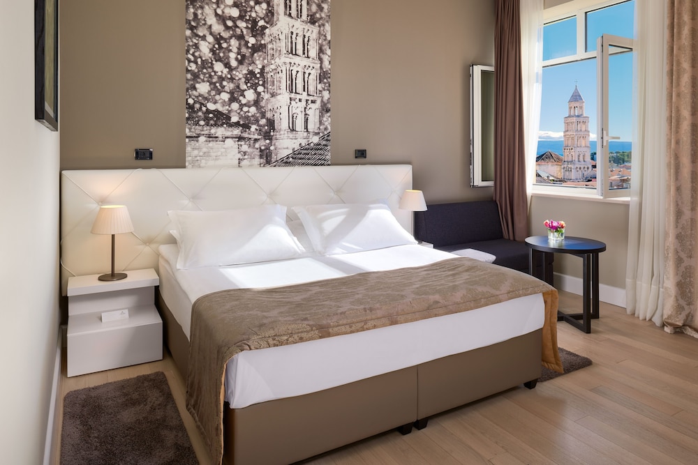 Cornaro Hotel 29