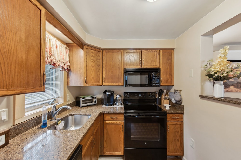 Twister's Little Sister 68a-i - Cozy Retreat 1 Bedroom Townhouse by The Summit at Gore Mountain