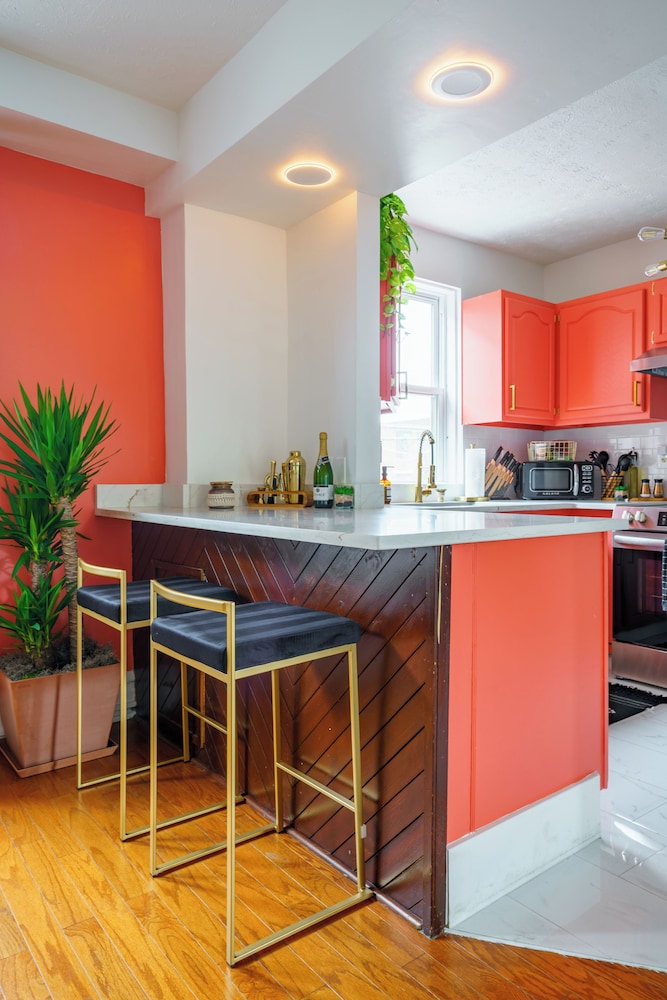 Jungle House Boutique Suites – Short North & Convention Center