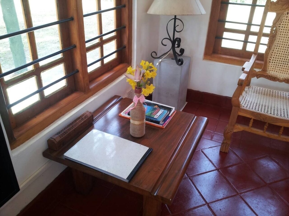 Captains Bird Safari Lodge