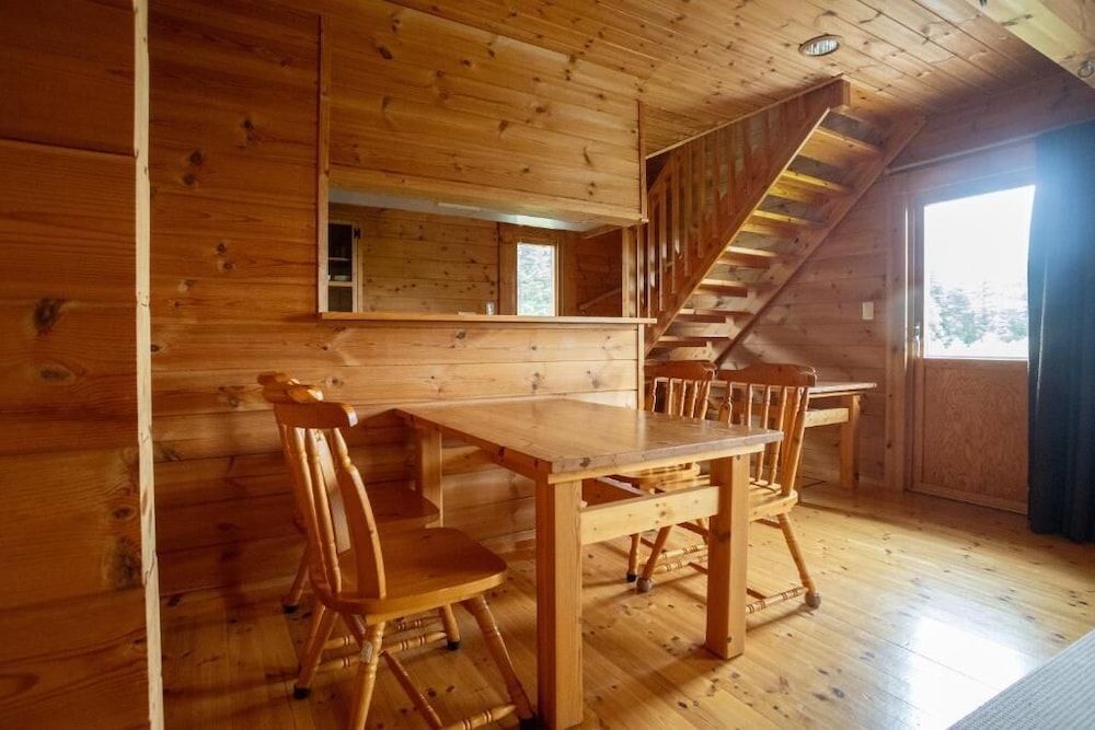 Powder Hut