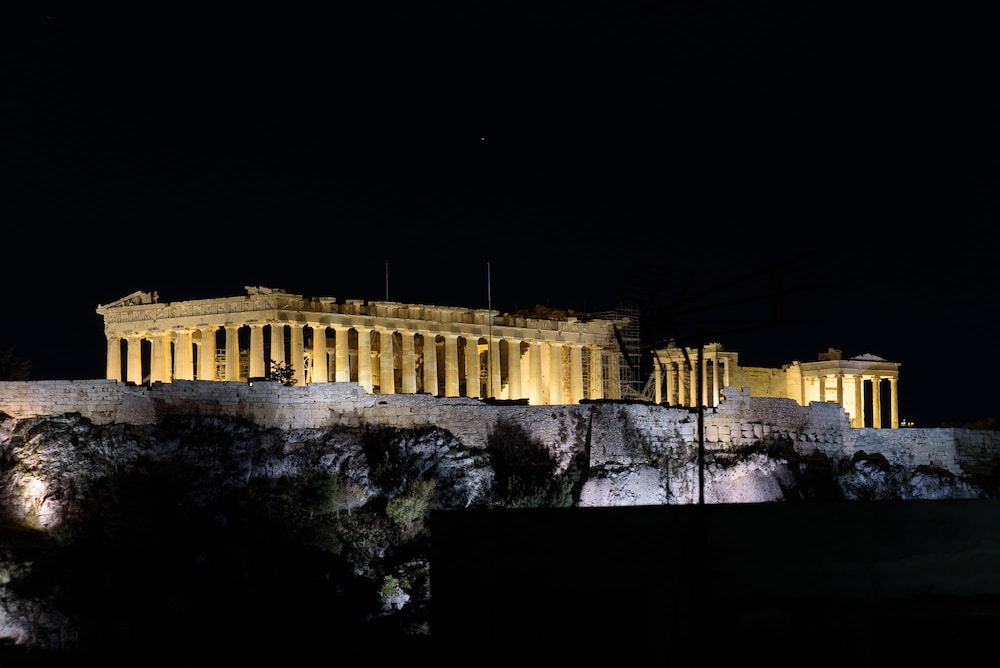 Acropolis Suites