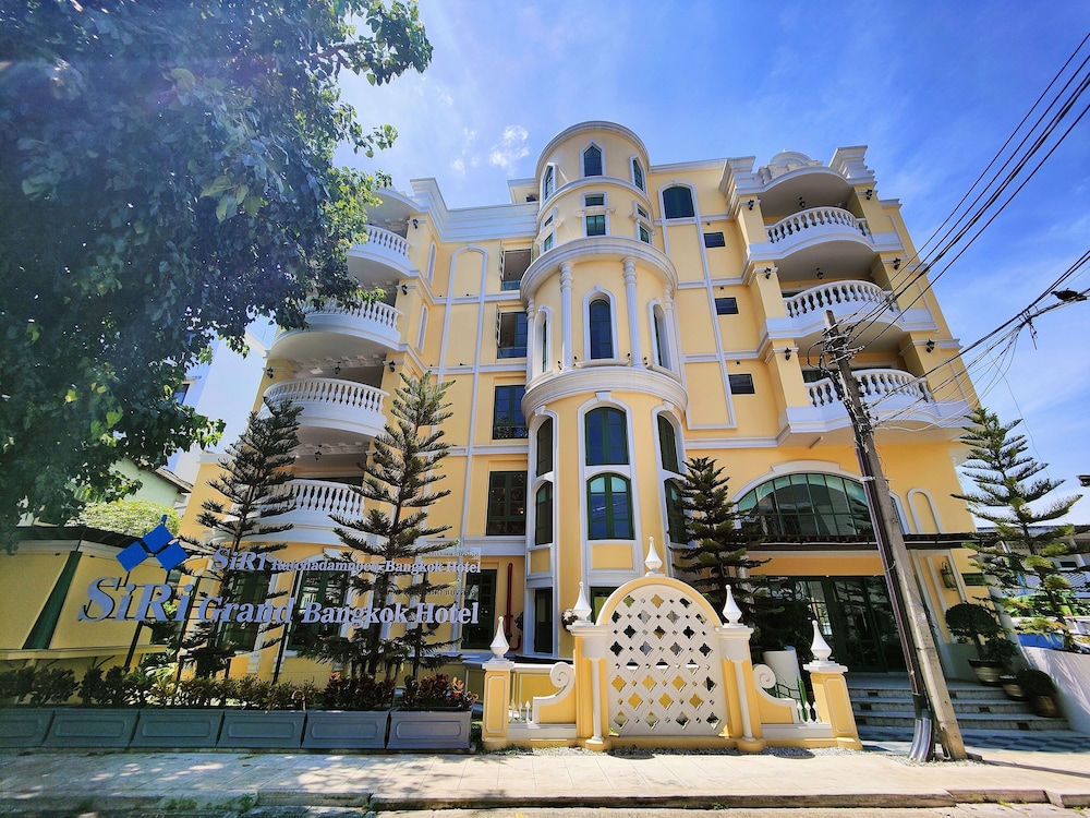 Hotel siri grand bangkok hotel - Image 1