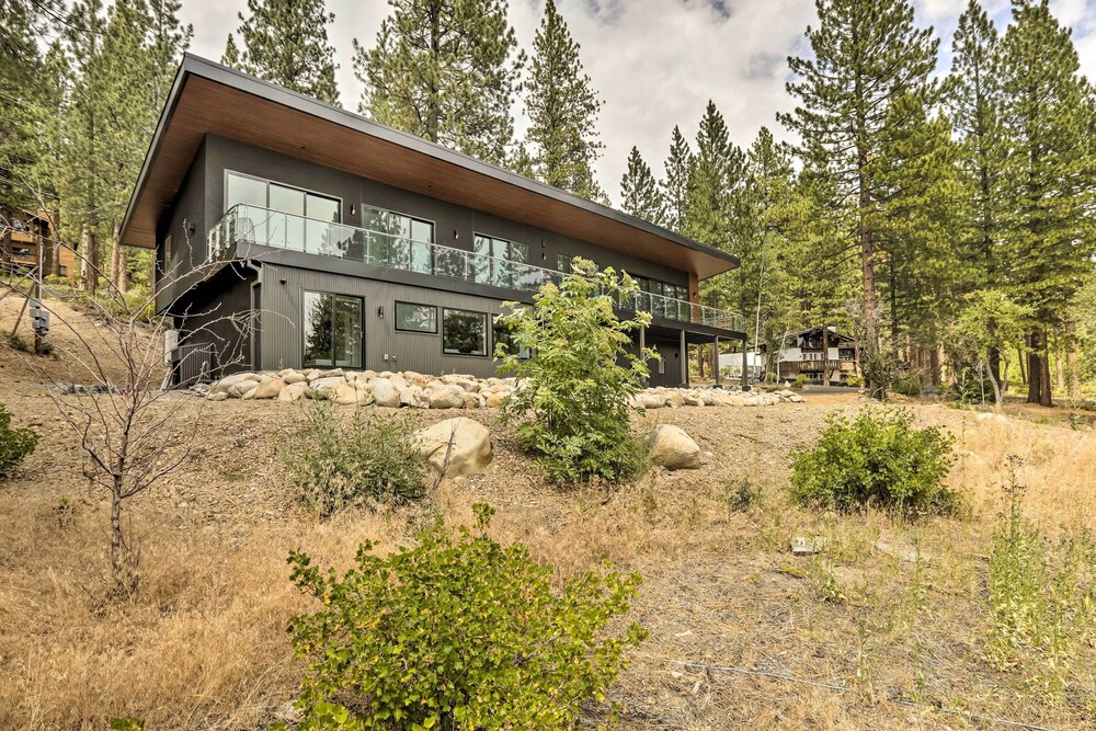 Lake Tahoe Vacations - Sleek Spacious Incline Village Hideaway! - Property Image 4