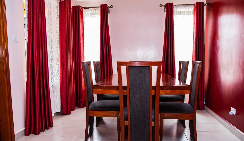 Karolinas Homestay Near JKIA