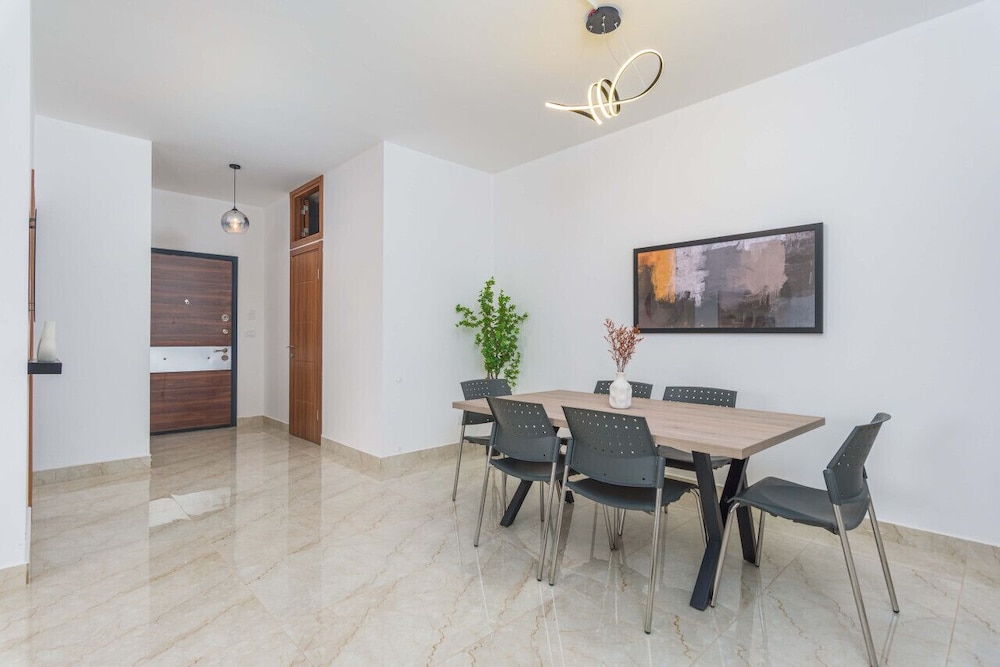 Glow Studios & Apartments in Batroun