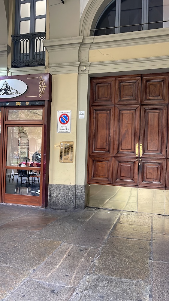Central Suite 57