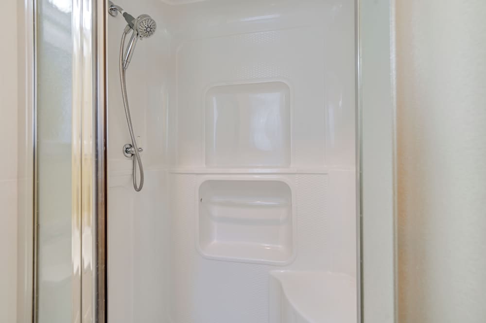 1 Mi to Hunter Mtn: Cozy Unit on 6-acre Property!