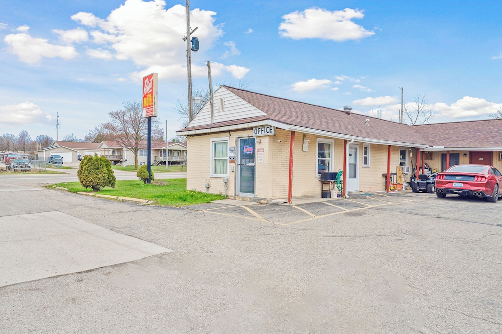 Flint Motel by OYO MI Near I-475