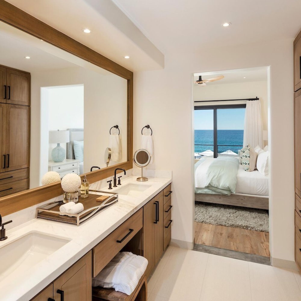 Oceanfront Spacious 3bd Residence