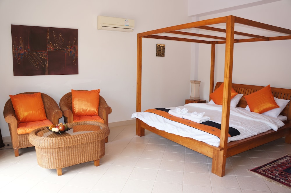 VIP Chain Resort Pool Villa