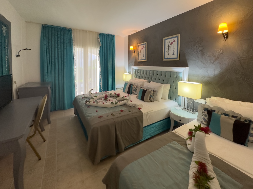 Tiana Beach Tatil Köyü - Her Şey Dahil - Image 8