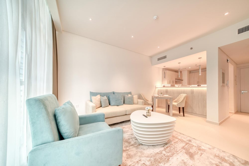 Prestigious 1BR Escape at The Palm