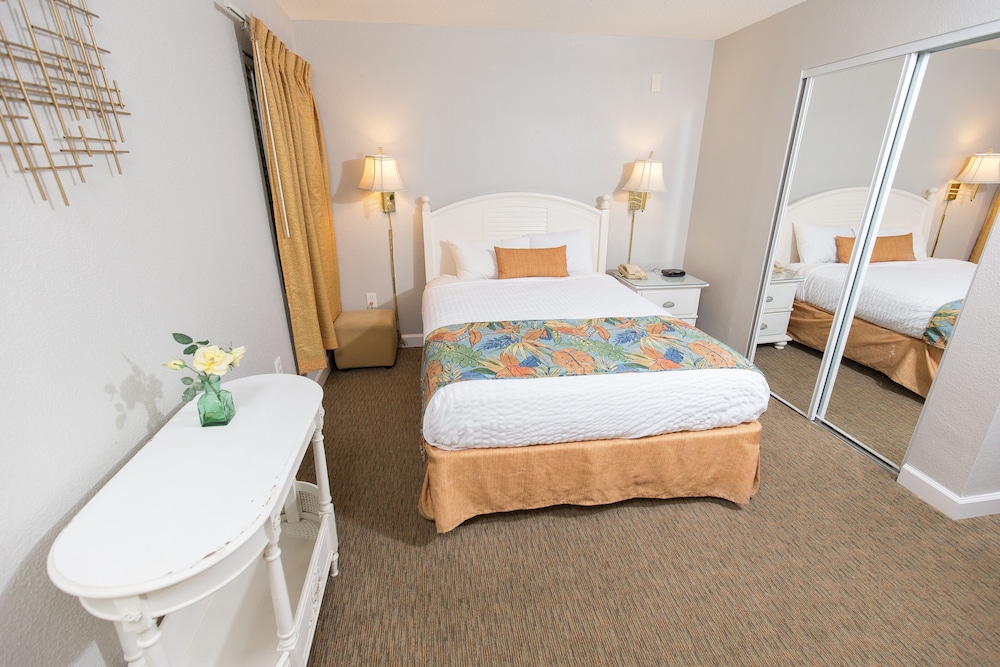 Atlantica 553 2 Bedroom Condo