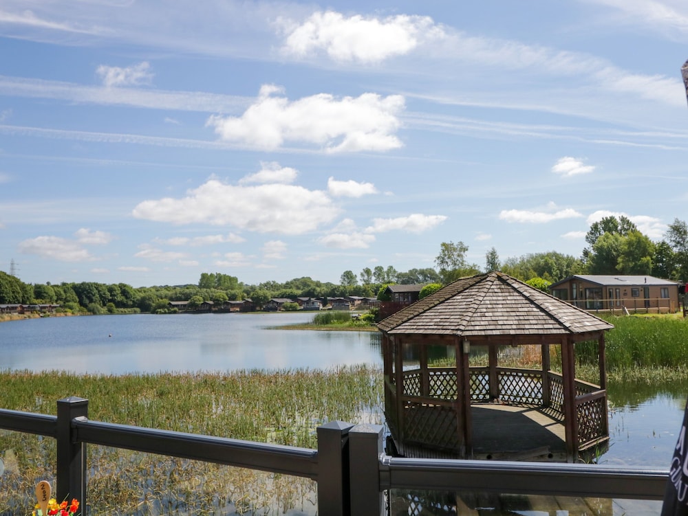 Lakeside 20