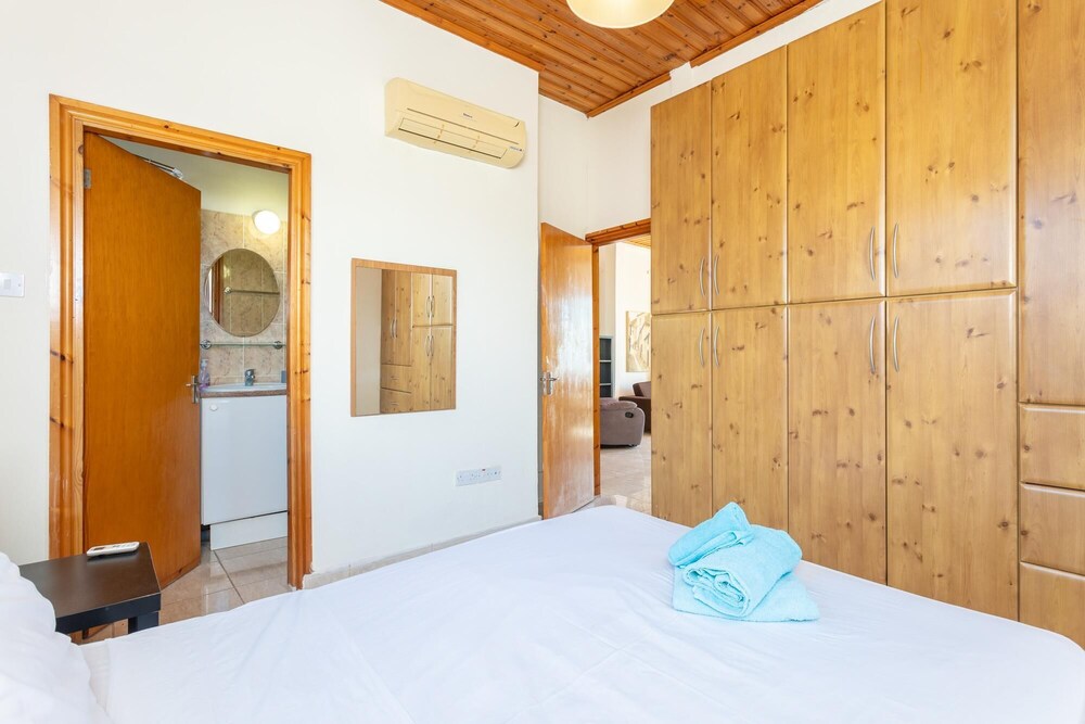 Villa Archimedes in Peyia