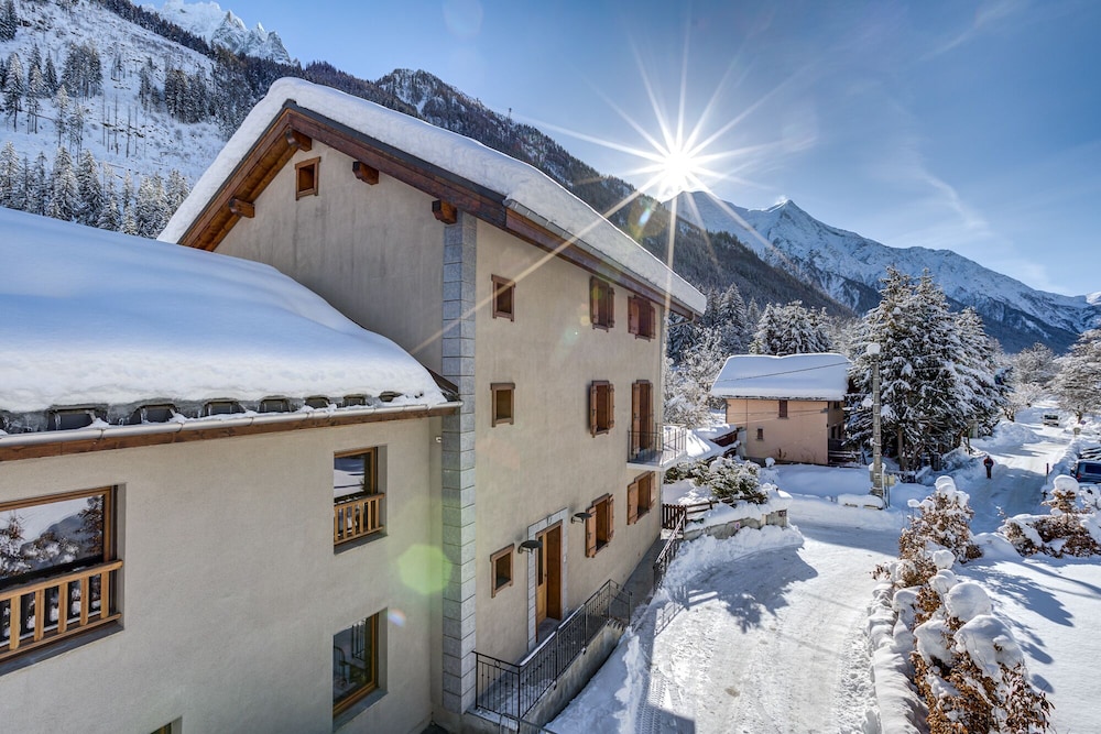 Villa Mont Blanc