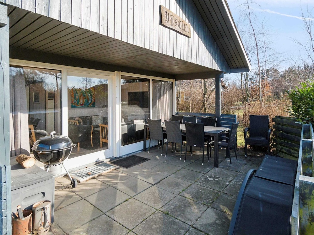 5 Star Holiday Home in Ronne