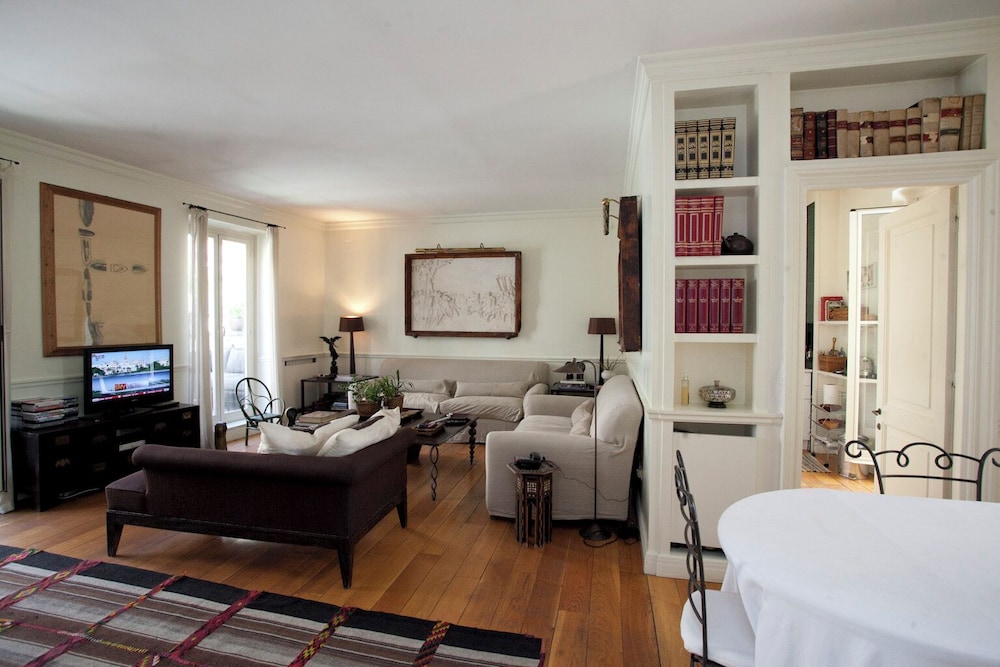 Campo De' Fiori Apartments