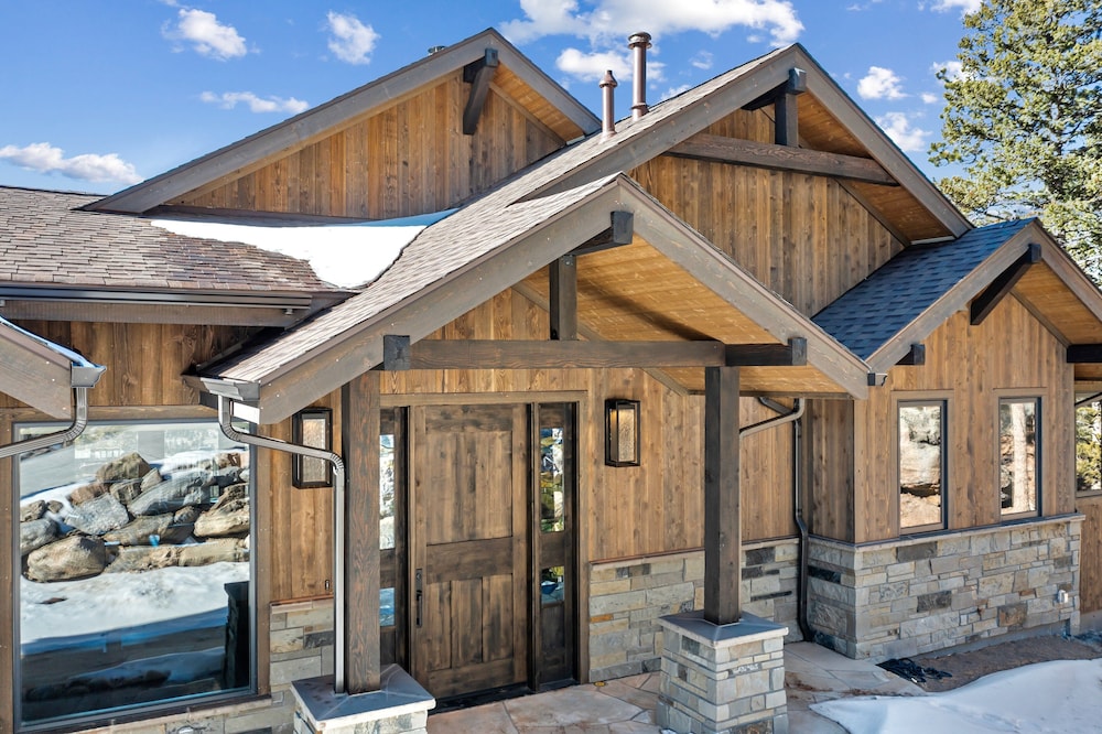 Hearthstone Luxury Vacation Rental At Windcliff 5 Bedroom Home