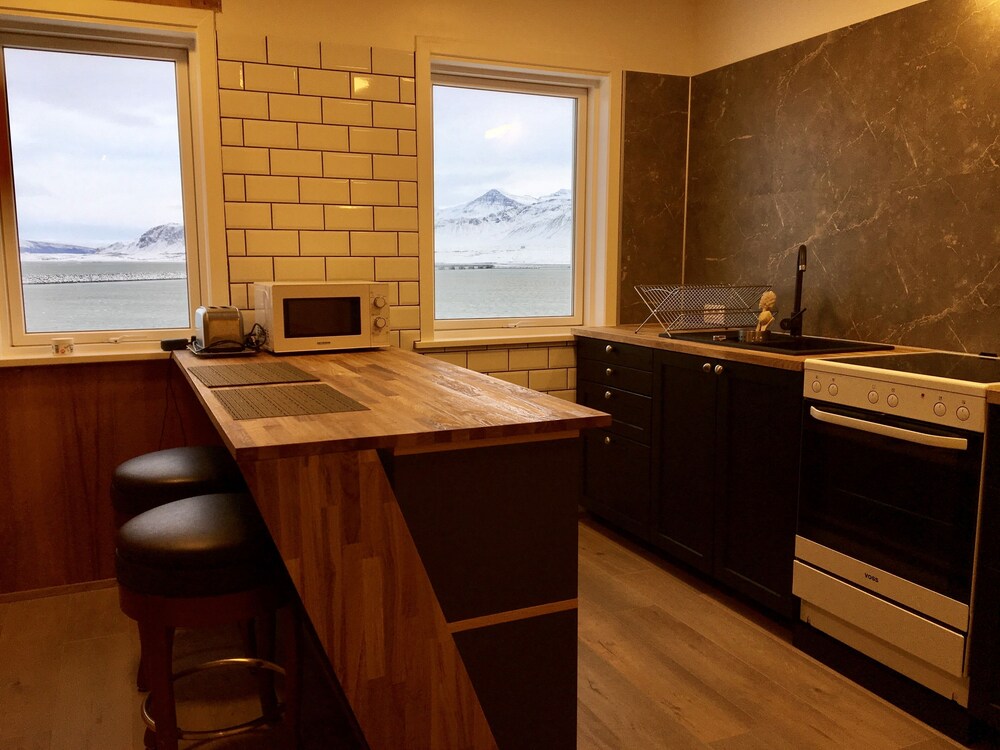 The Crib Rocks view 5