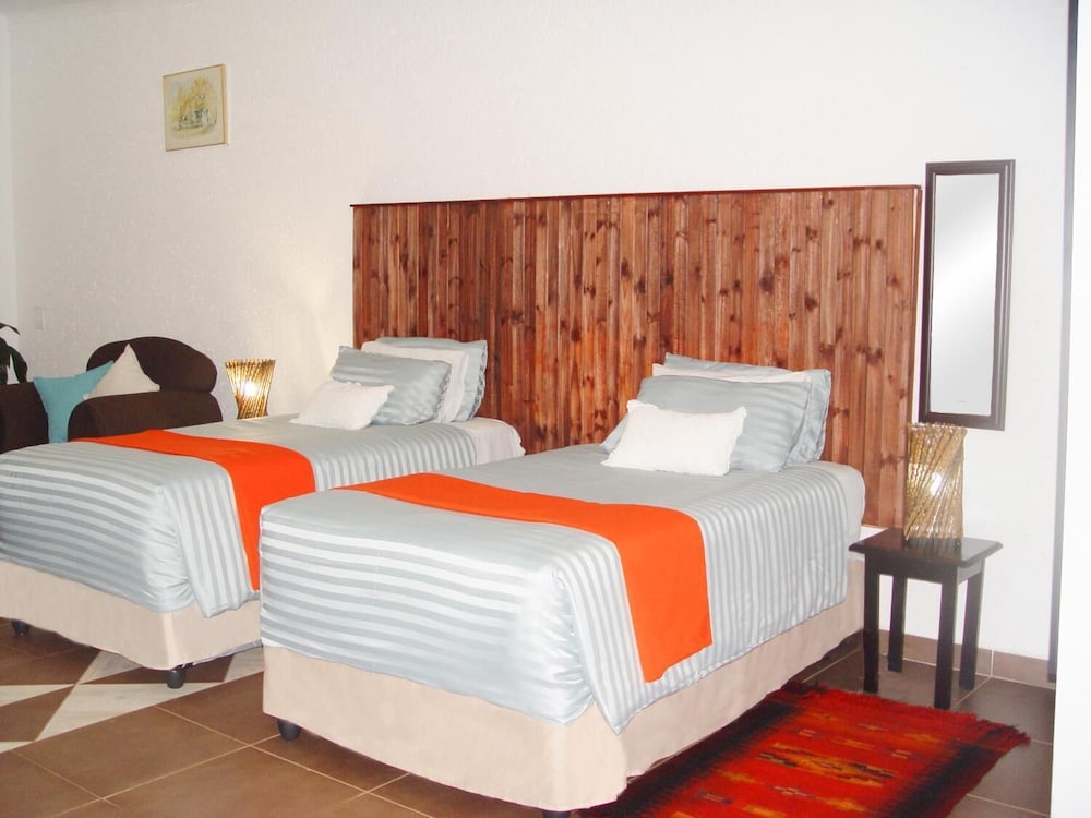 Esther's Lodge