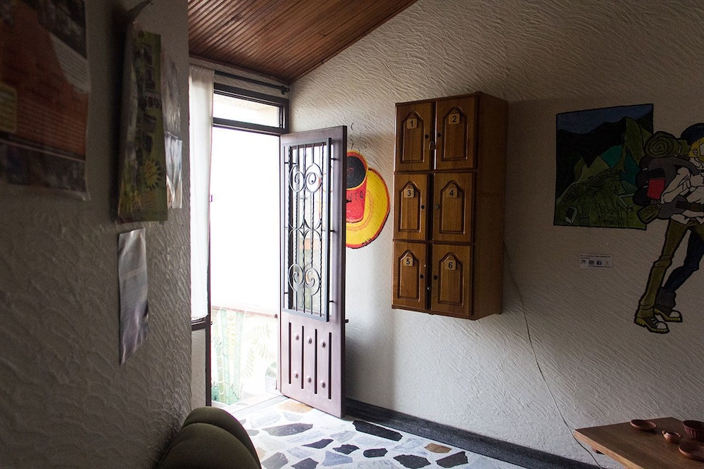 Casa Quimbaya Backpackers Hostel view 2