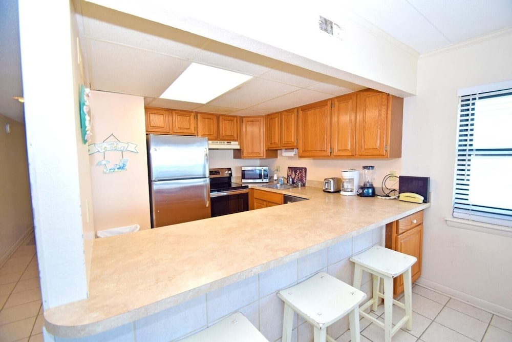 Diamond Beach 414 3 Bedroom Condo by RedAwning