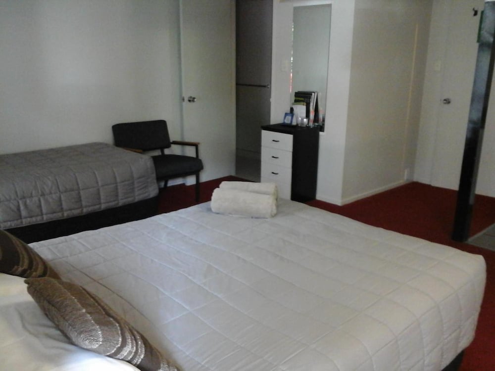 Carrington Motel view 5