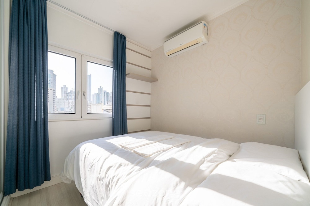 Apt in BC 4min fr th Beach and Av Atlantica Epf202