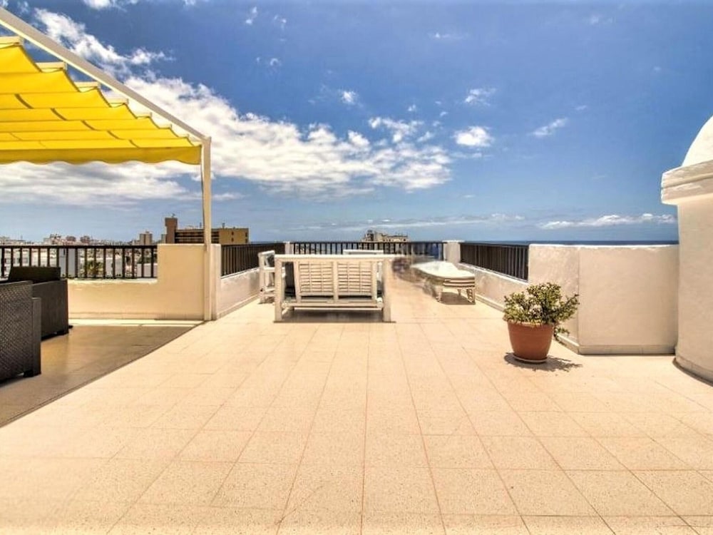 Apartment in Adeje Near Playa Fanabe