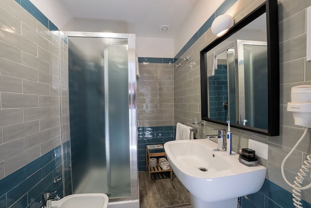 B&B Le 4 Stagioni Dante's Suites by ClaPa Group Dislocated Hospitality
