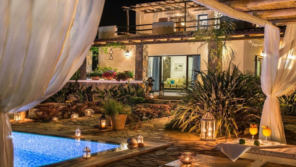 Chania Secluded Gem - Kallithea Private Pool Villa