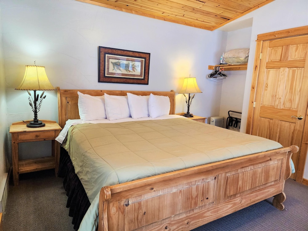 Estes Park Condos - Property Image 49