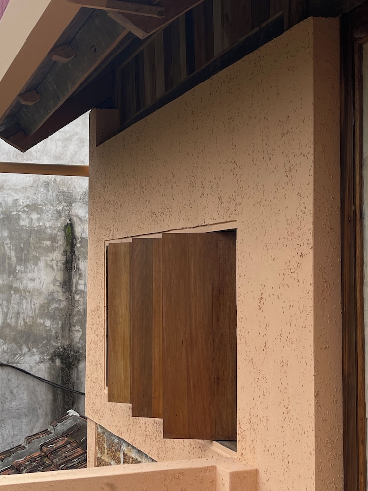 Asahi Luxstay - Moncada Motel