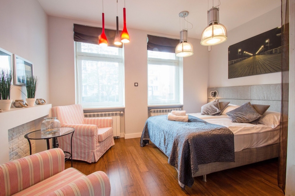 Grand Apartments