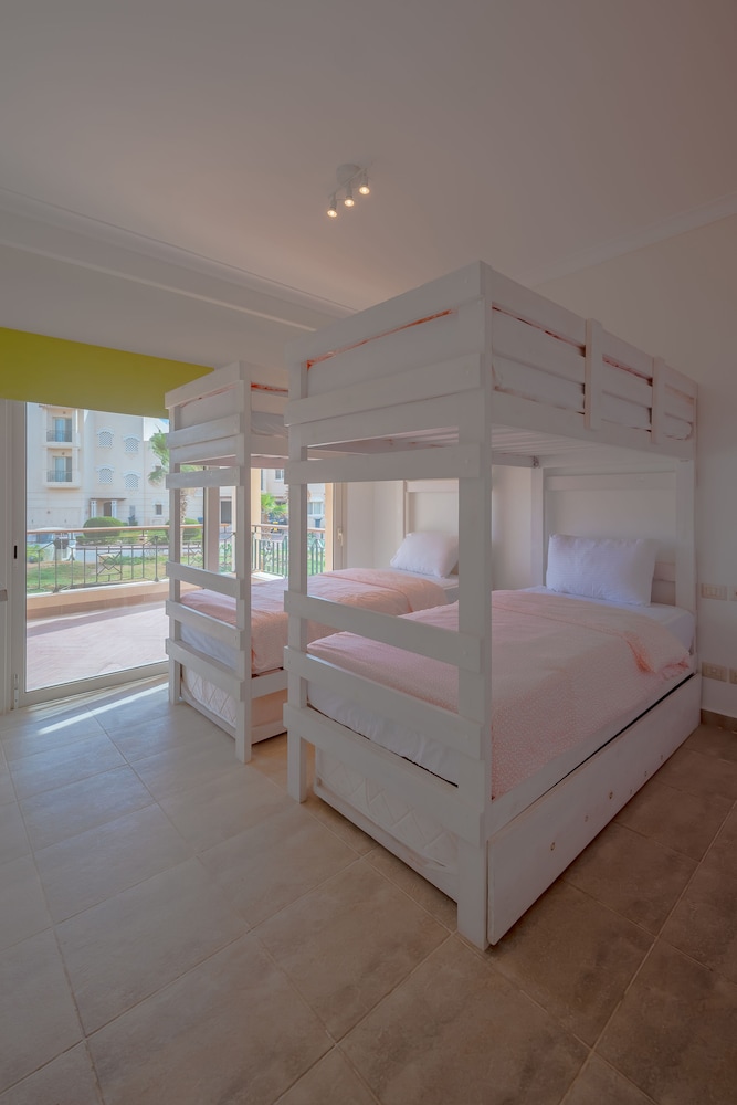 VESTA - Soma Bay Residence