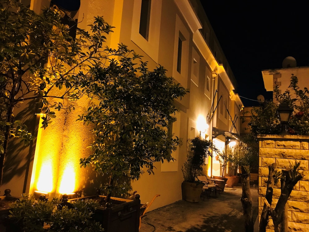 Bay Nihat Lale Otel - Image 23