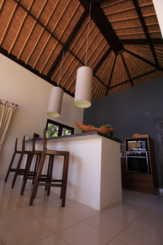 Kembali Villa