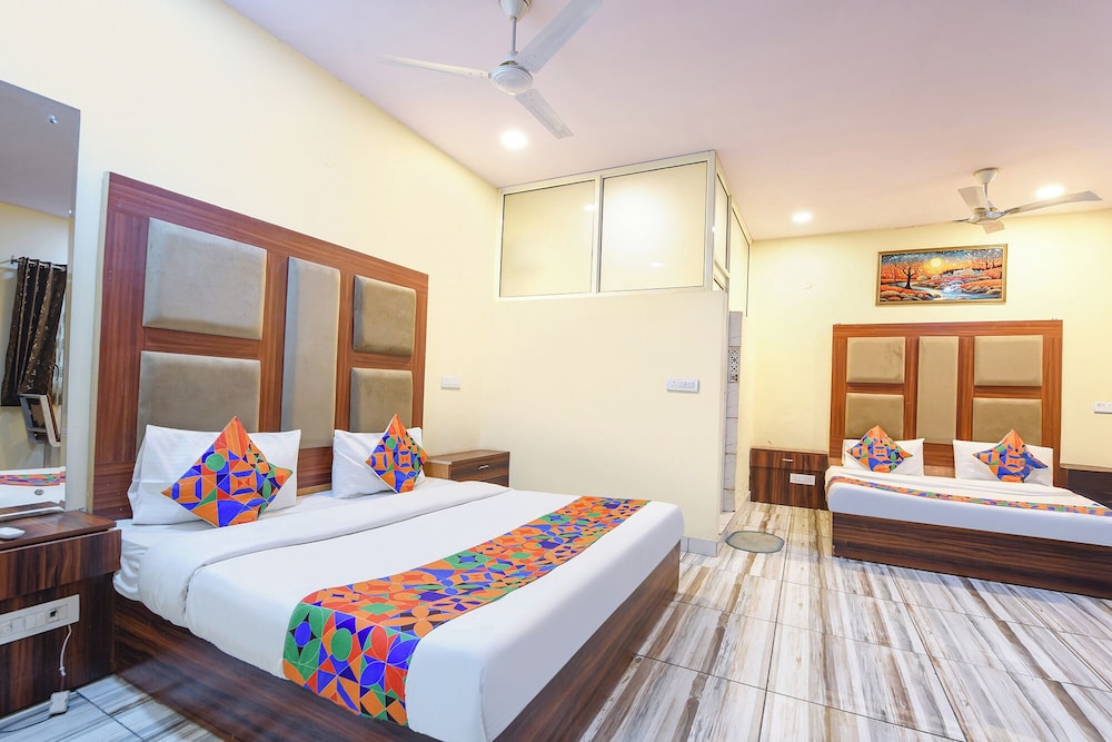 Fabhotel High View