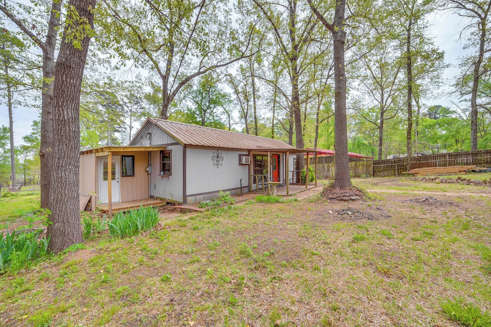 Walk to Water: Lake O' the Pines Cabin