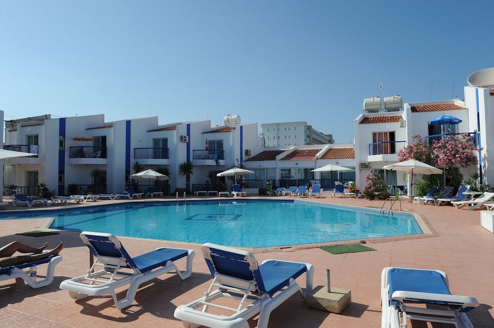 Alexia Hotel Apartments
