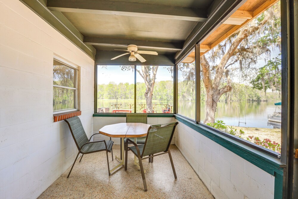 Dock & Fire Pit: Scenic Studio on Suwannee River!