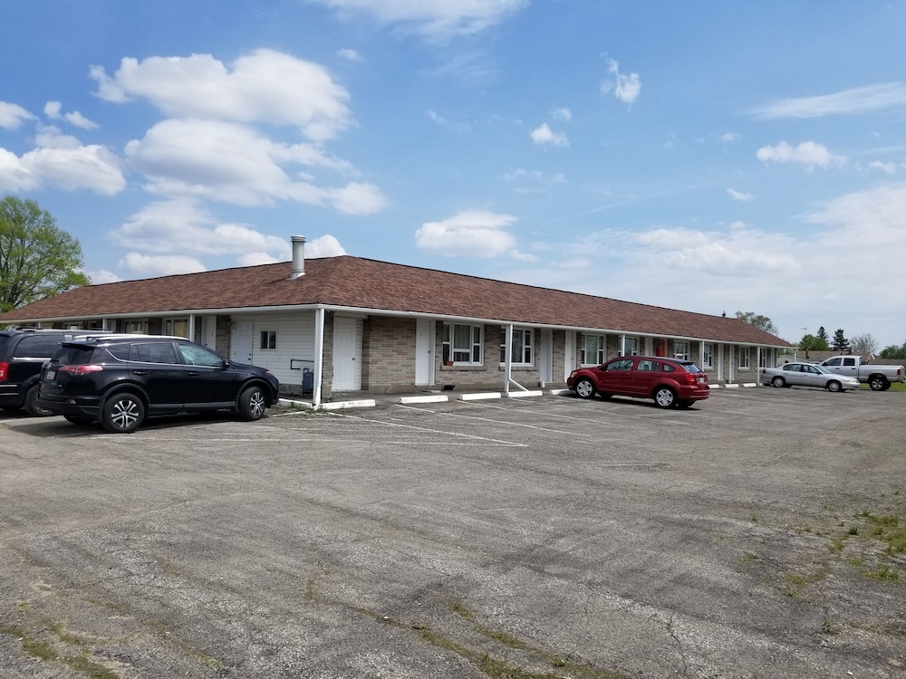Woodstock Vacations - Eastwood Motel - Property Image 1