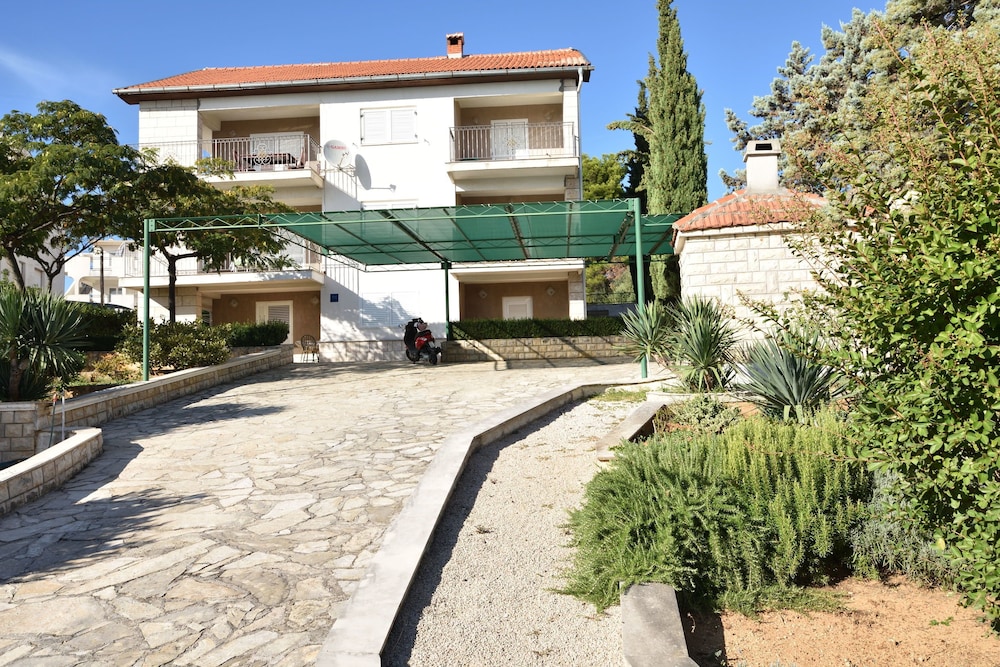 Apartments Dajana view 5