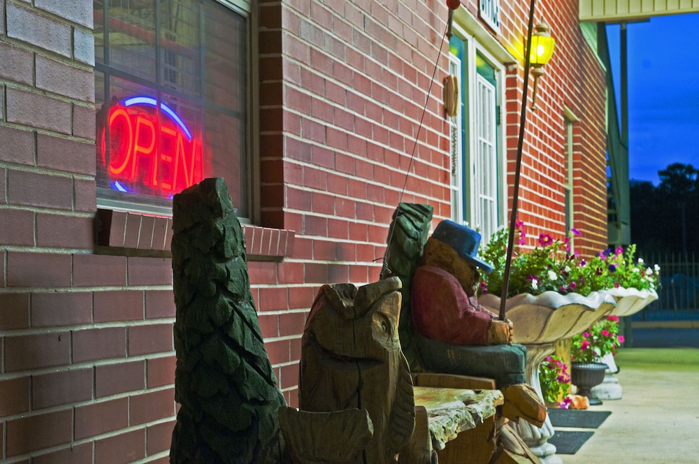 The Regency Inn