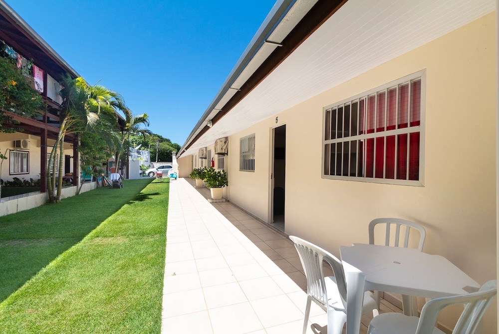 AP 05 Ala Bombinhas Residencial Solavir