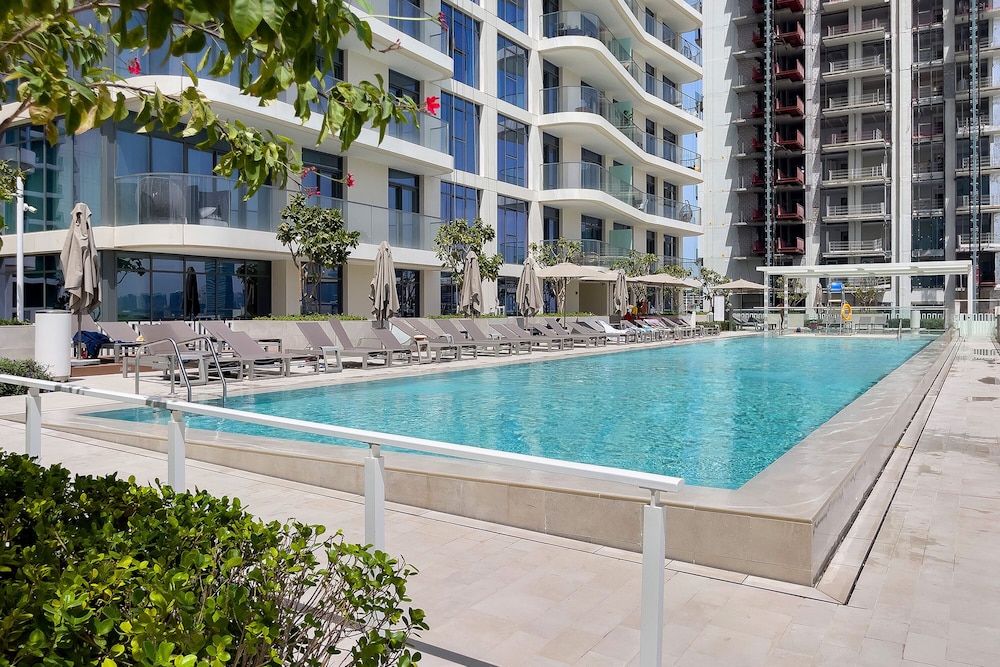 Marina Vista Emaar Beachfront Apartments