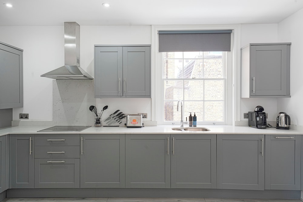 Flat 4 Beauchamp Place