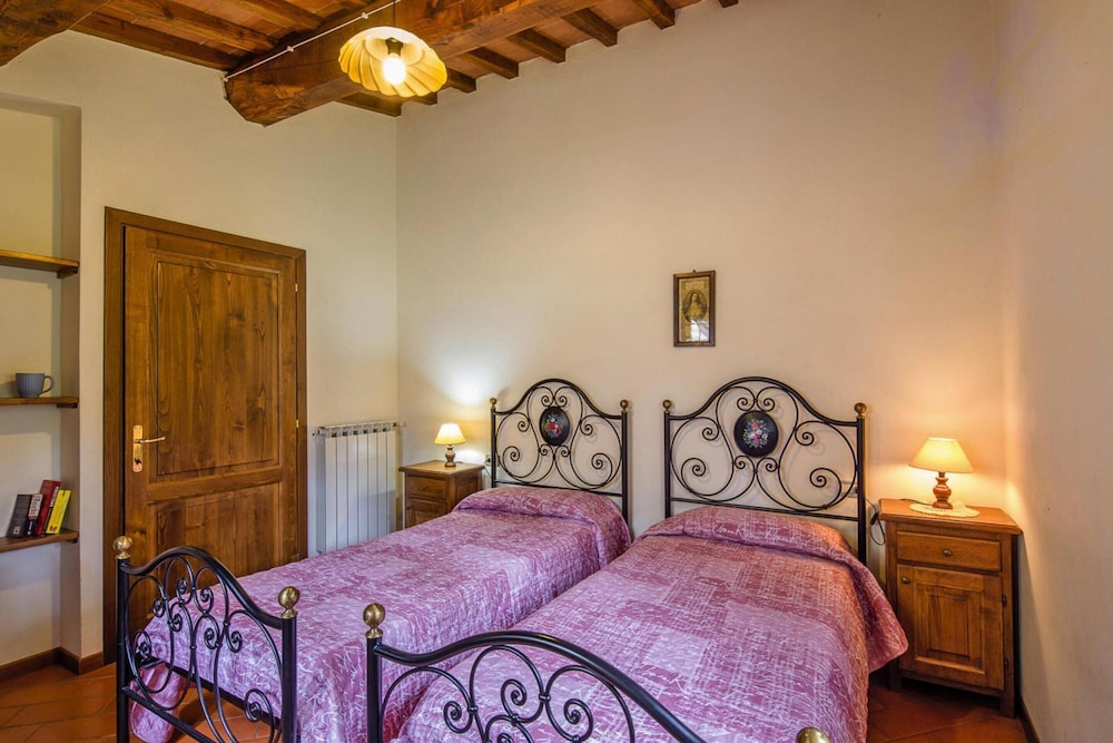 Farmhouse Le Capanne, Castiglion Fiorentino photo 3